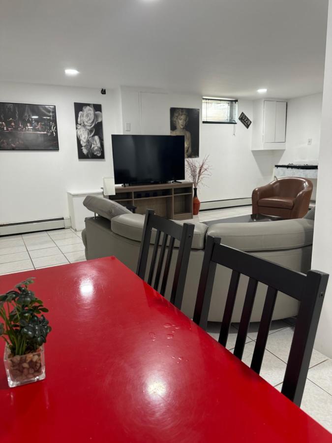 Cozy Spacious Guest Suite Englewood Luaran gambar